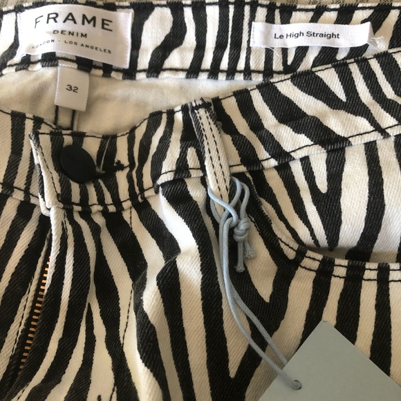 Frame Le High Straight Zebra Jeans - Picture 5 of 5
